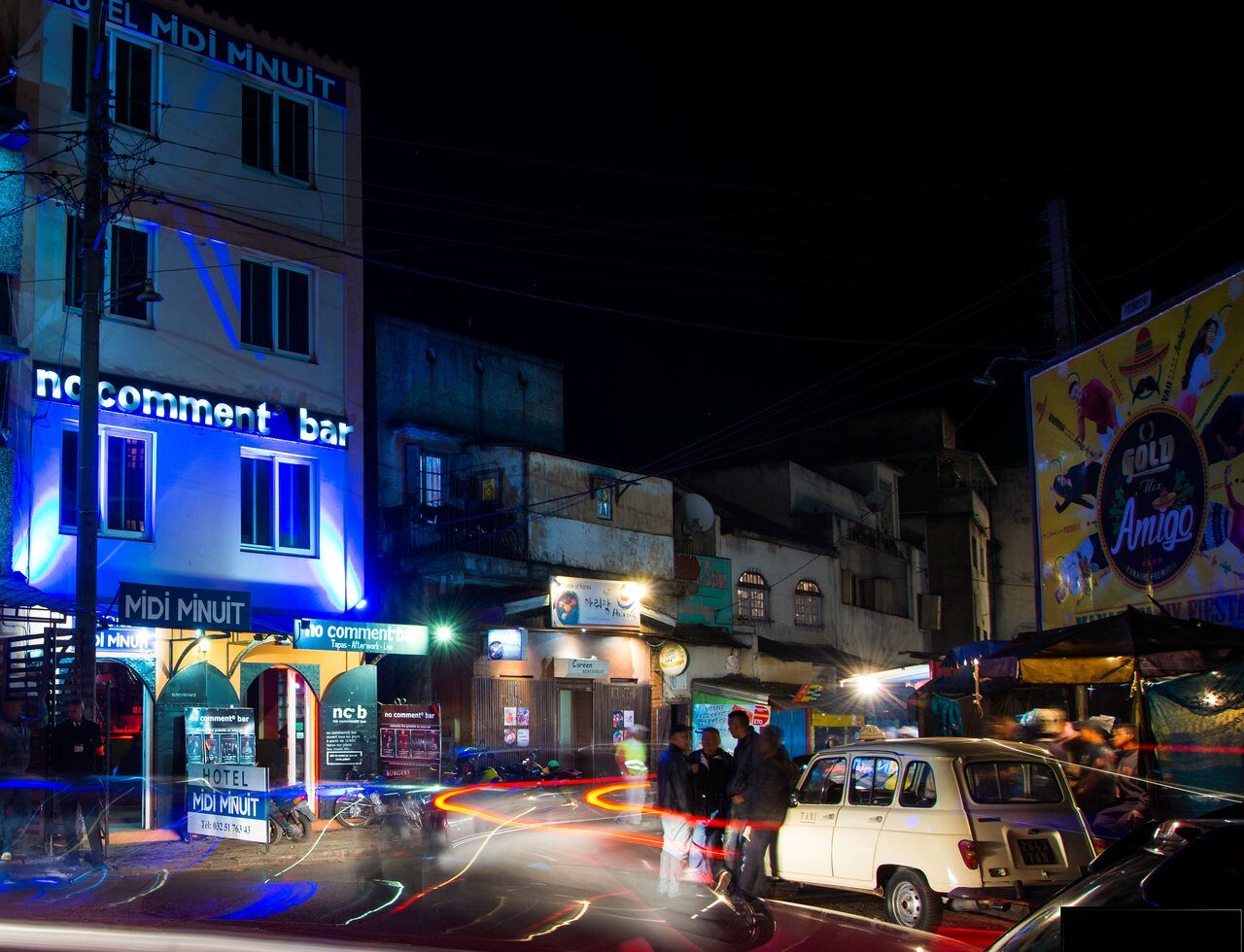 Photo de l'extérieur du No comment bar à Antananarivo, Madagascar