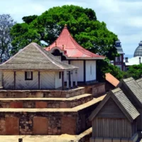 Tombes royaux dans le Rova de Manjakamiadana