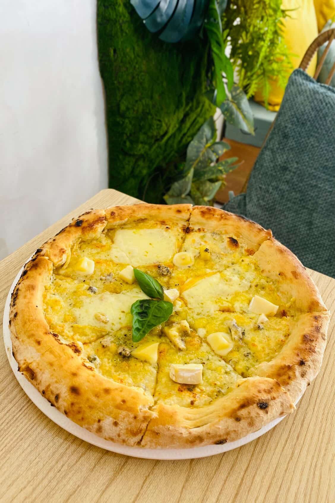 Photo des pizzas du restaurant le Napoliz à Antananarivo