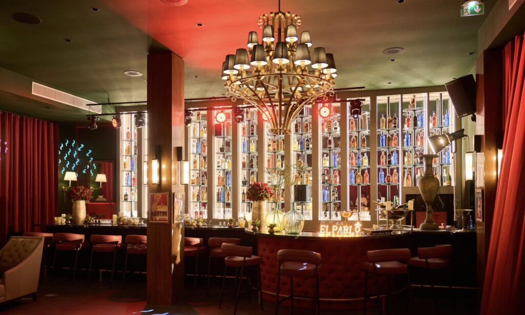 El Pablo lounge bar, Antananarivo